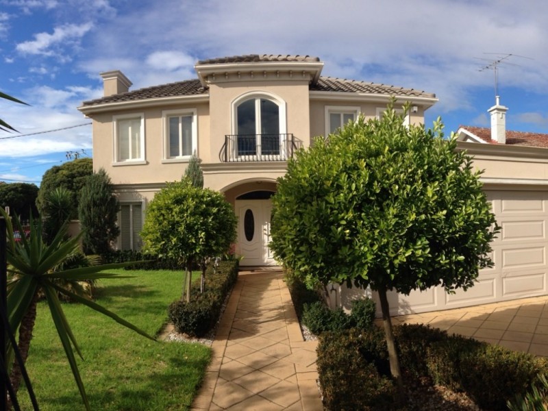 323 Hawthorn Road, Caulfield VIC 3162