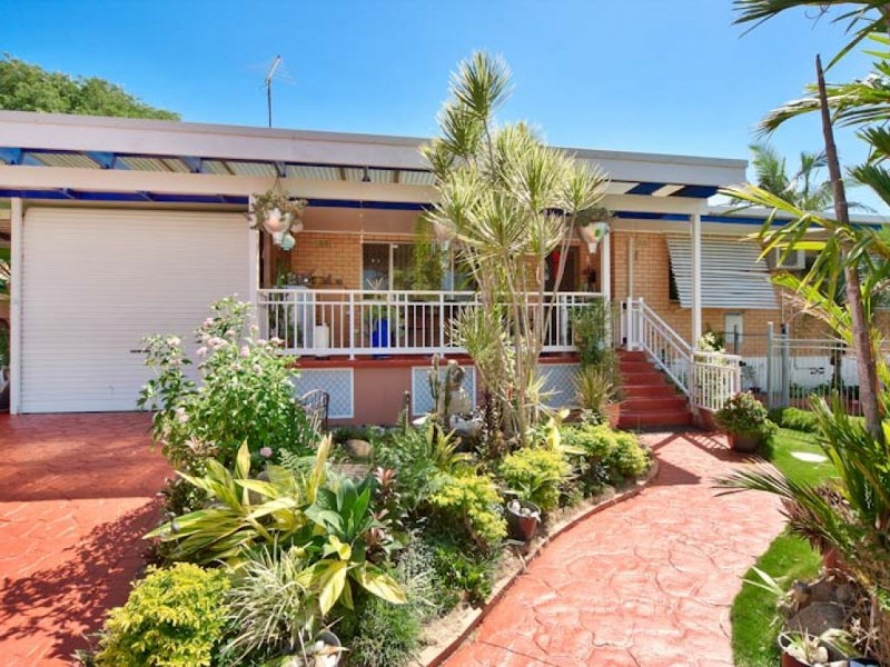 129 Jensen Street, Whitfield QLD 4870