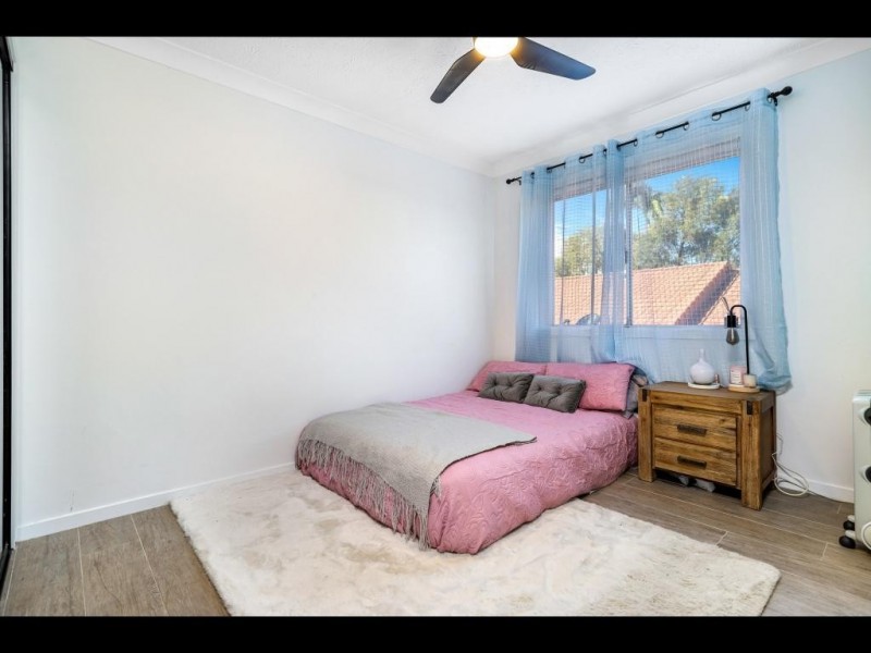 4/49 Brighton Street, Biggera Waters QLD 4216