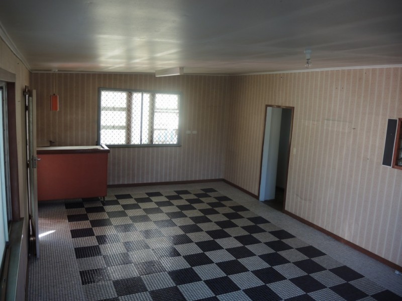 56 Beatrice Street, Walkervale QLD 4670