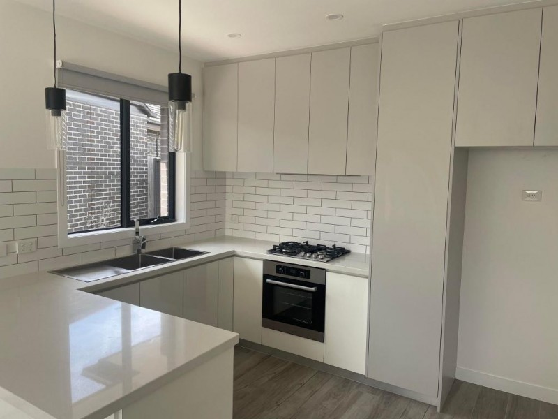 4/6 Birch Avenue, Tullamarine VIC 3043