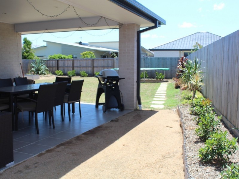 22 Kay Avenue, Bli Bli QLD 4560