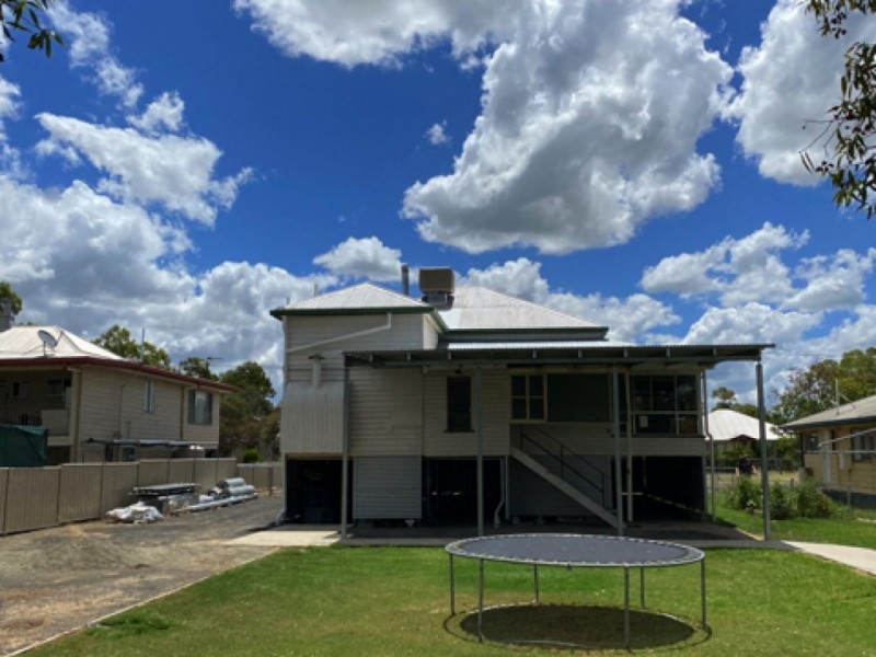 78 Hawthorne Street, Roma QLD 4455