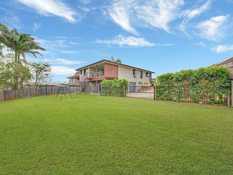 40 Golf View Drive, Boyne Island QLD 4680