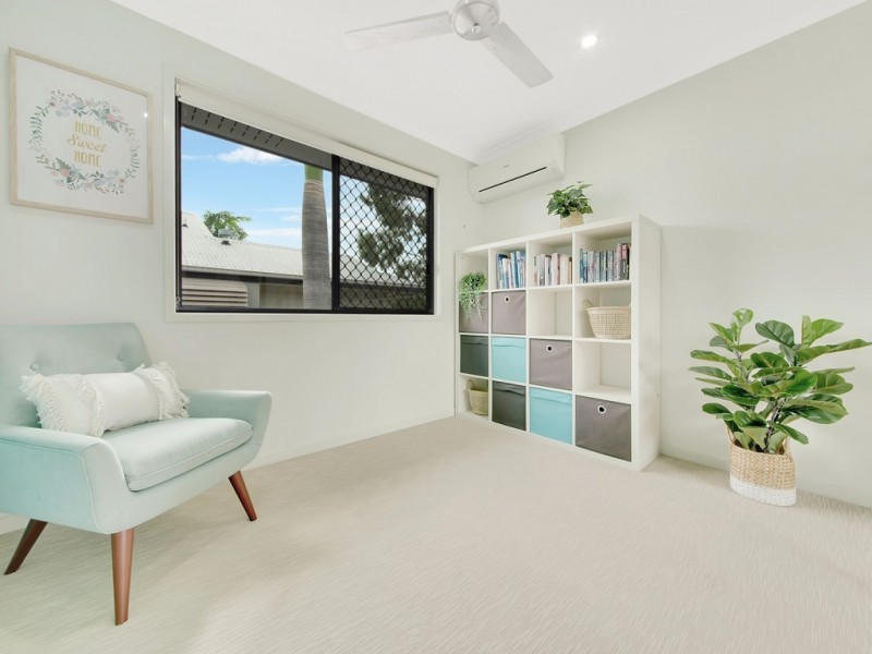 40 Golf View Drive, Boyne Island QLD 4680