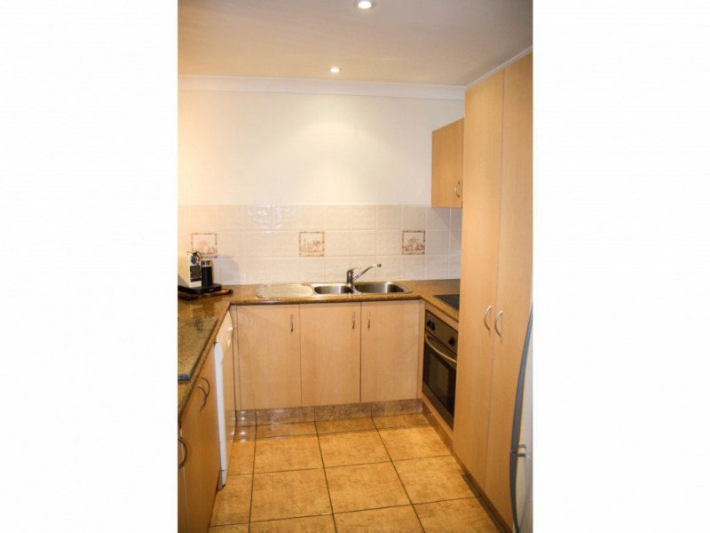 1/4 Jayden Place, Molendinar QLD 4214