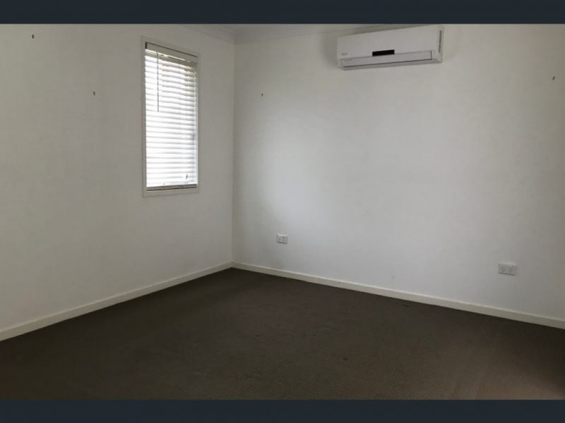 30 Newman Drive, Emerald QLD 4720