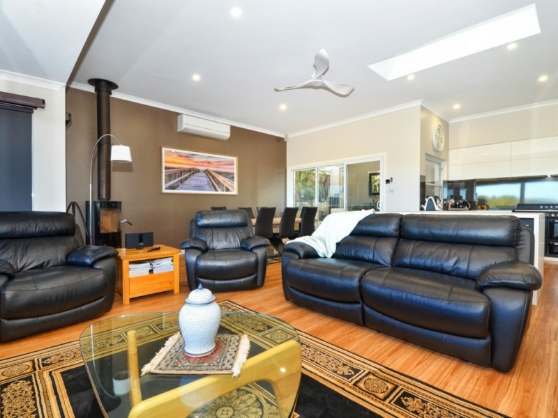 8 Swaine Rise, Spencer Park WA 6330