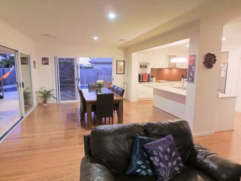 10 Wake Court, Birtinya QLD 4575