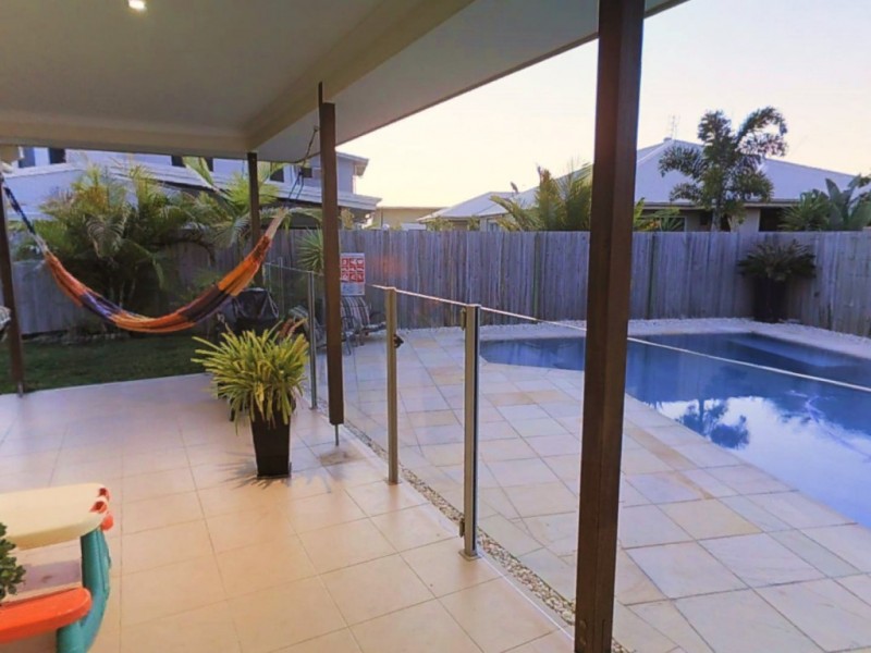 10 Wake Court, Birtinya QLD 4575