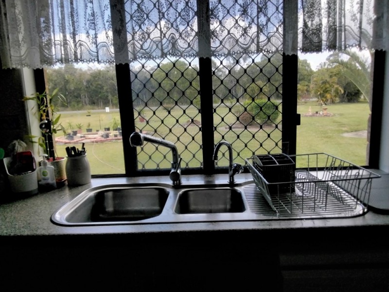 10 Nursery Road, Sarina Beach QLD 4737