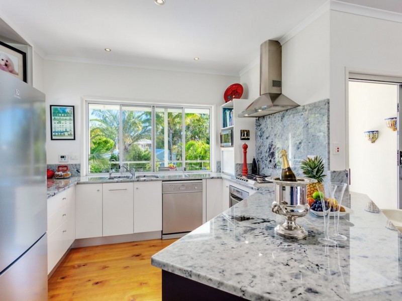 81 Esplanade, Tin Can Bay QLD 4580