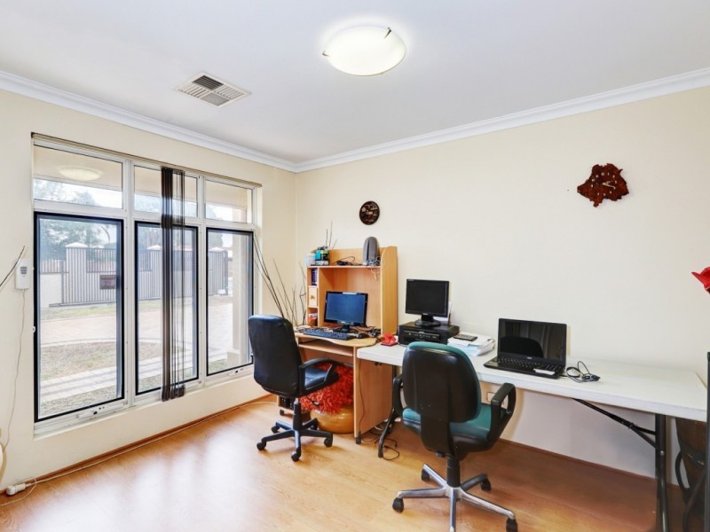 209 Hardey Road, Belmont WA 6104