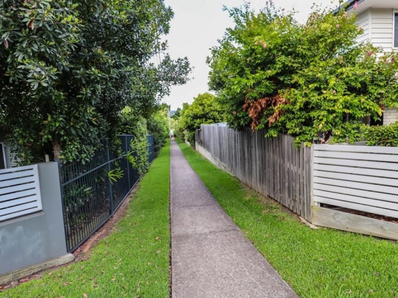 2/21 Abang Avenue, Tanah Merah QLD 4128