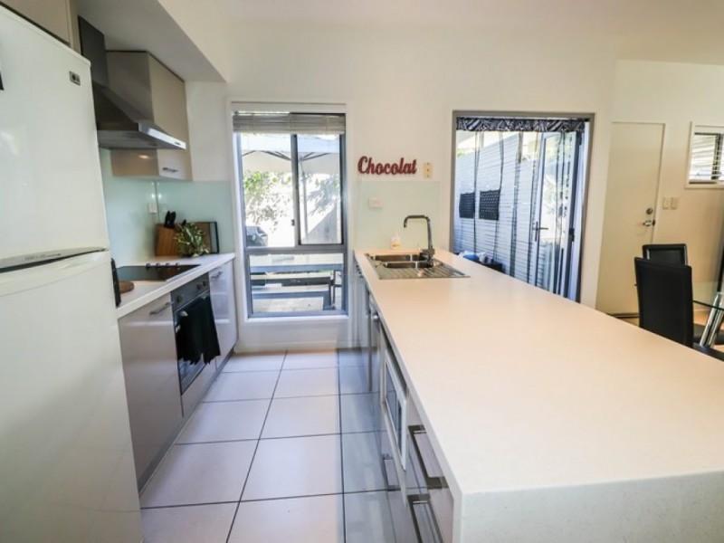 2/21 Abang Avenue, Tanah Merah QLD 4128