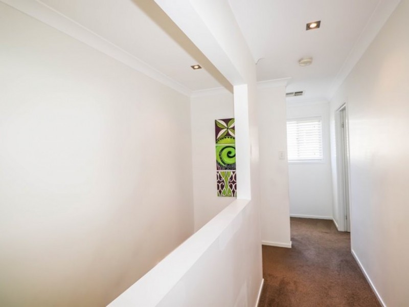 2/21 Abang Avenue, Tanah Merah QLD 4128