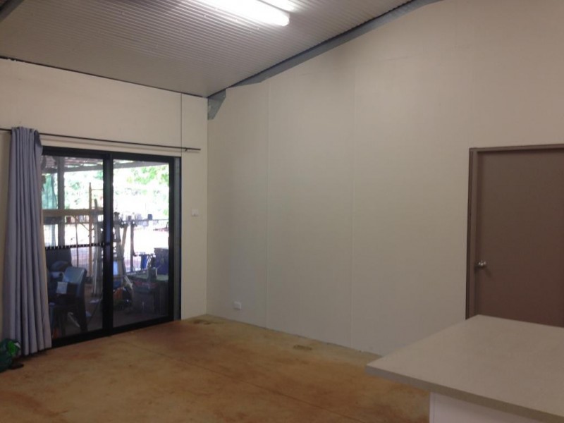 18 Stirling Street, Mataranka NT 0852