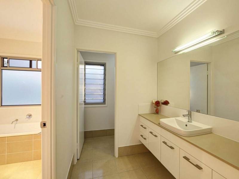 107 Fairway Drive, Bargara QLD 4670