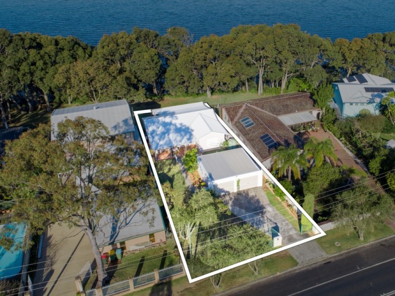 22 Tuggerawong Rd, Wyongah NSW 2259