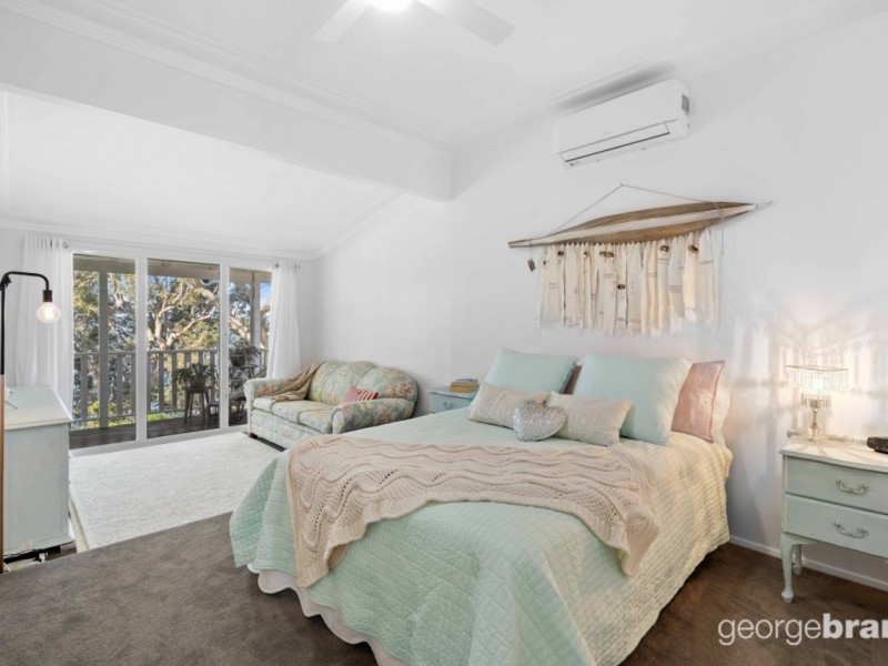 22 Tuggerawong Rd, Wyongah NSW 2259