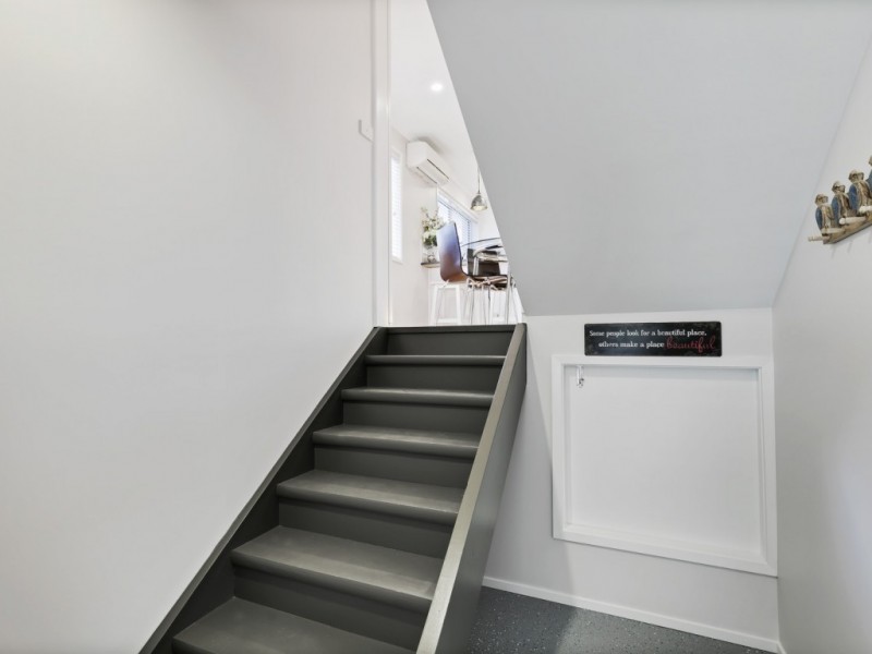 1/2 Glenray Ave, Caloundra QLD 4551