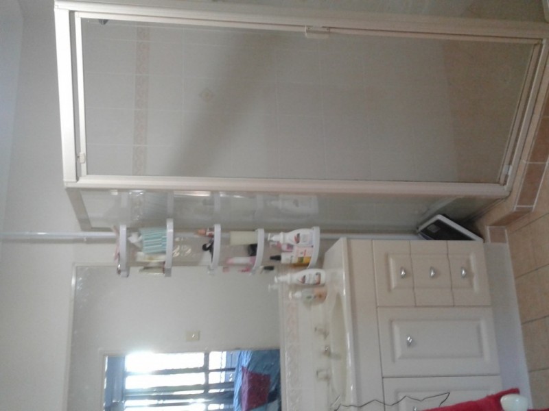 17 Weeroona Avenue, Beachmere QLD 4510