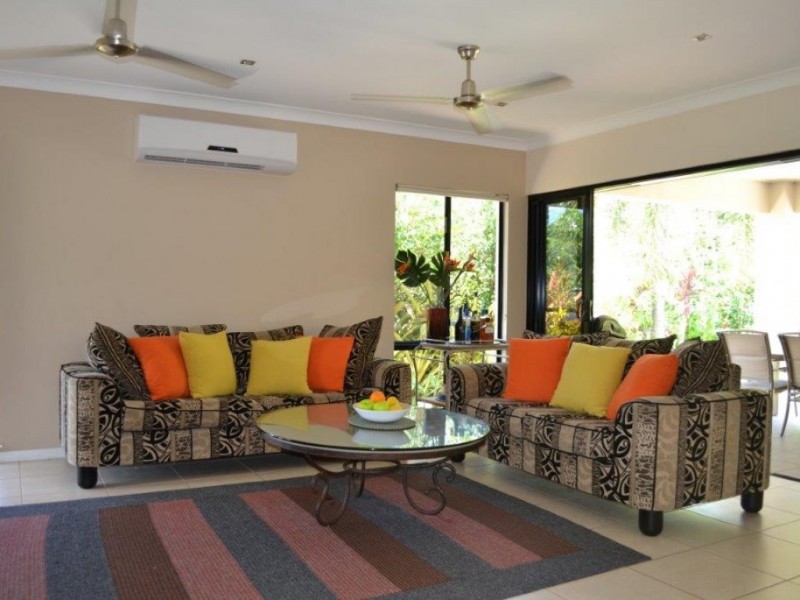 15 Spinnaker Street, South Mission Beach QLD 4852