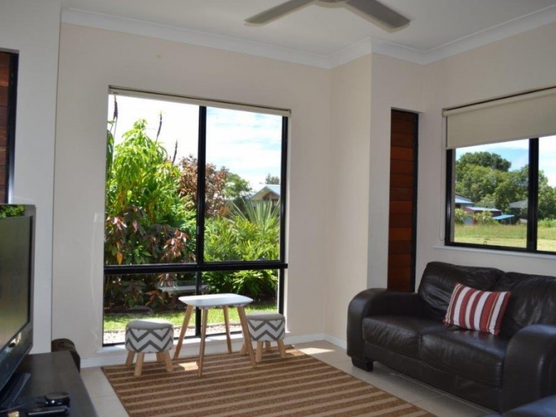 15 Spinnaker Street, South Mission Beach QLD 4852