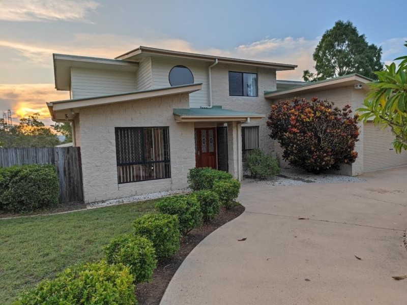 6-8 Lachlan Place, Karalee QLD 4306