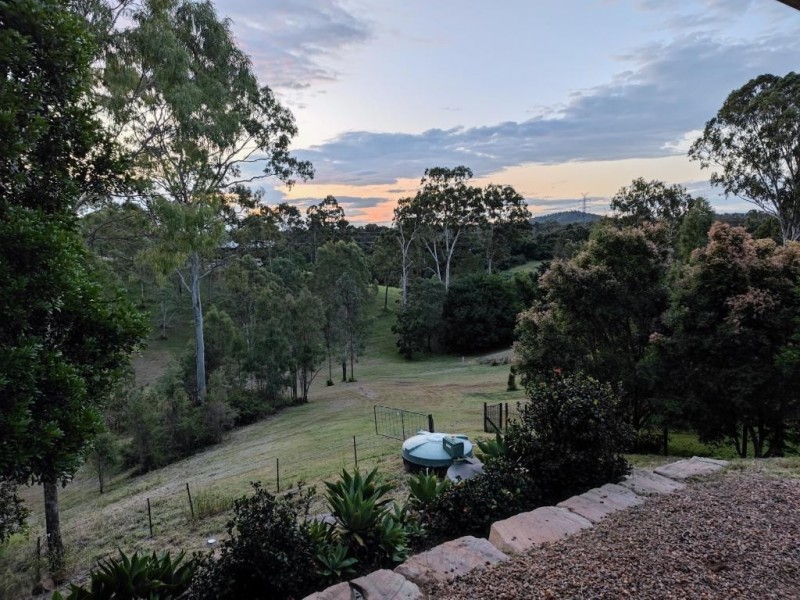 6-8 Lachlan Place, Karalee QLD 4306