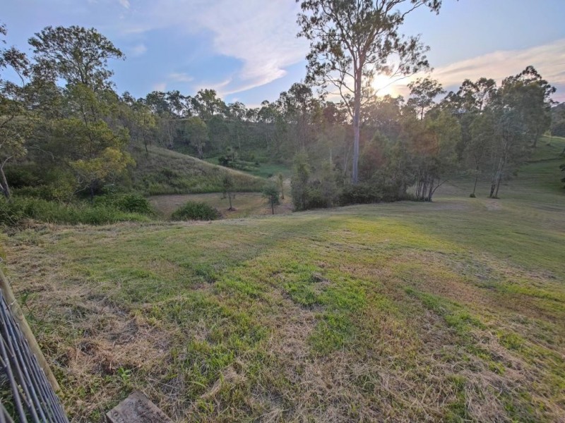 6-8 Lachlan Place, Karalee QLD 4306