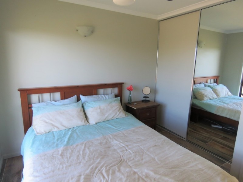 6 Roseric Crescent, Hideaway Bay QLD 4800