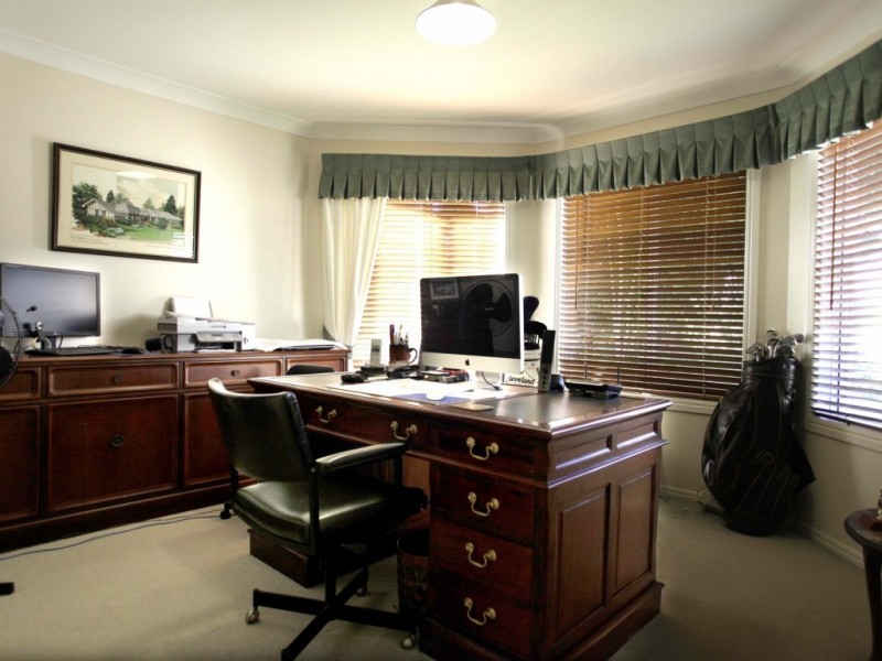 174 Kingfisher Parade, Toogoom QLD 4655