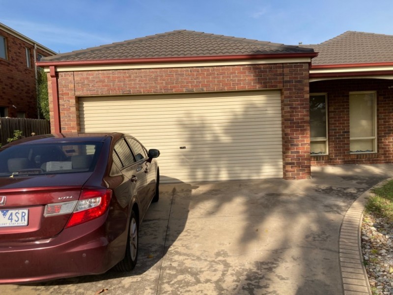 22 Cairnlea Dr, Cairnlea VIC 3023