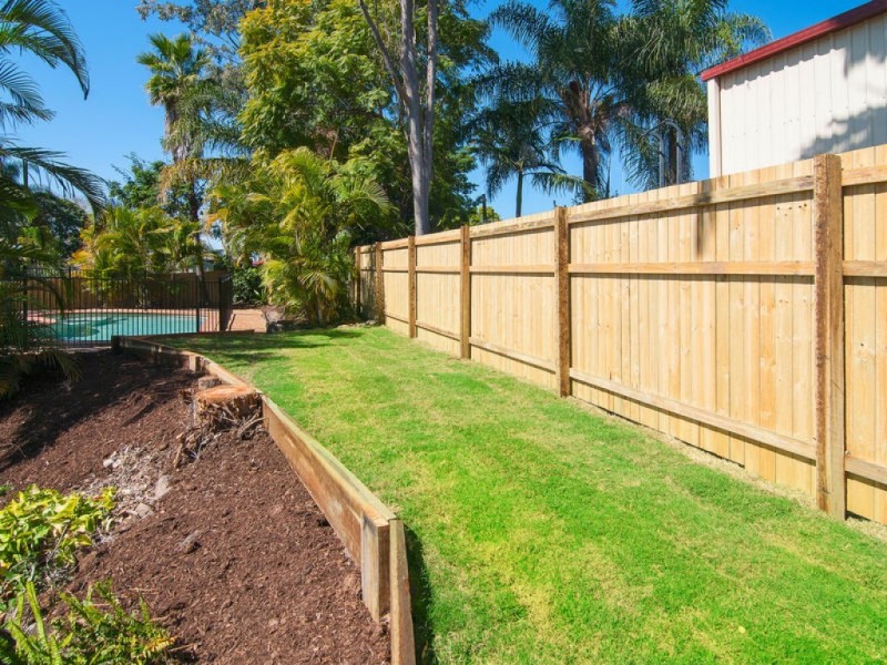 8 Robe Court, Helensvale QLD 4212