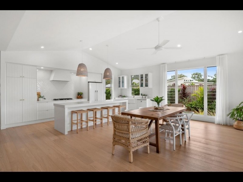 70 Argentea Boulevard, Palm Cove QLD 4879