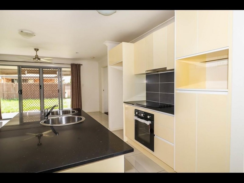 68 Ridgevale Boulevard, Holmview QLD 4207