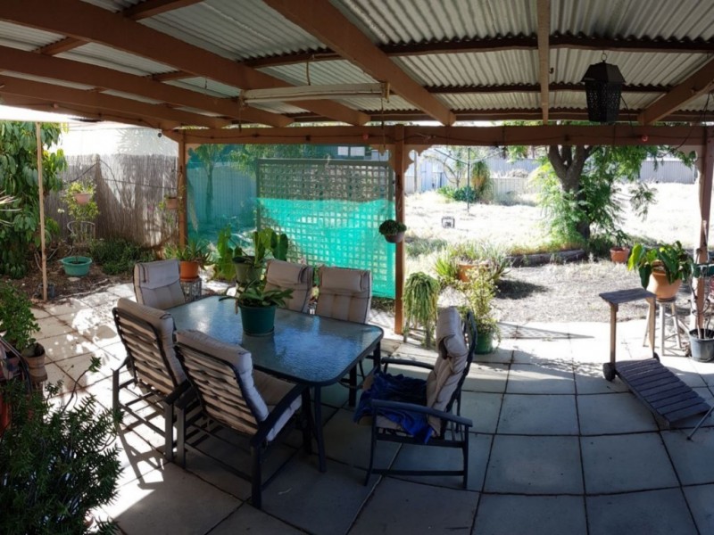 82 Endersbee Street, Merredin WA 6415