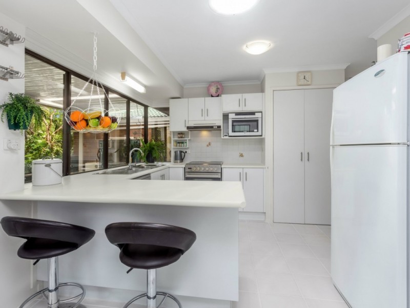 6 Oxley Circuit, Daisy Hill QLD 4127