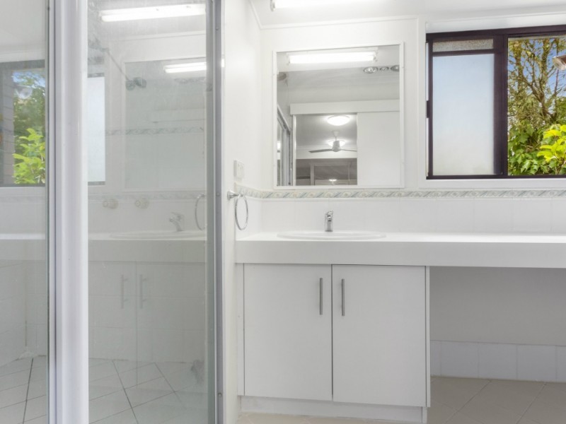 6 Oxley Circuit, Daisy Hill QLD 4127