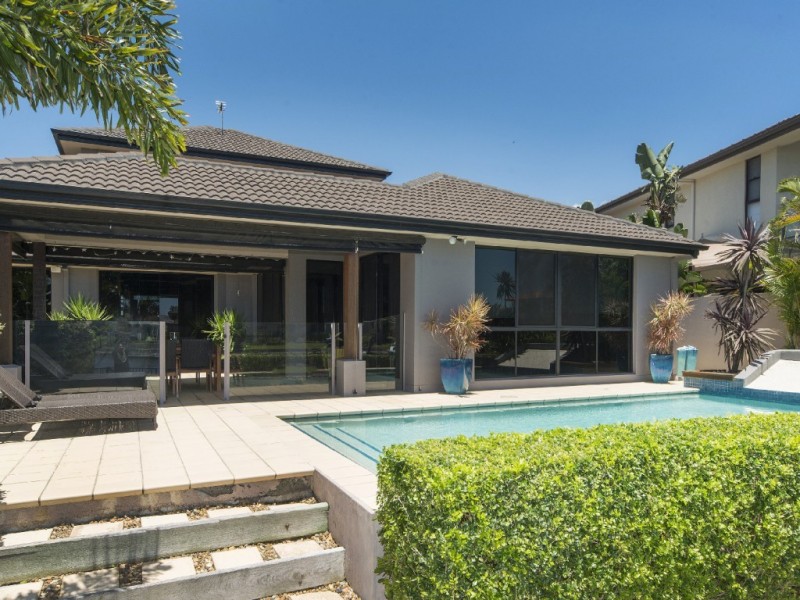 26 Calmwater Crescent, Helensvale QLD 4212