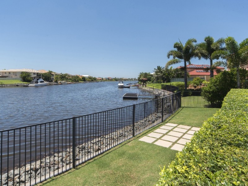 26 Calmwater Crescent, Helensvale QLD 4212