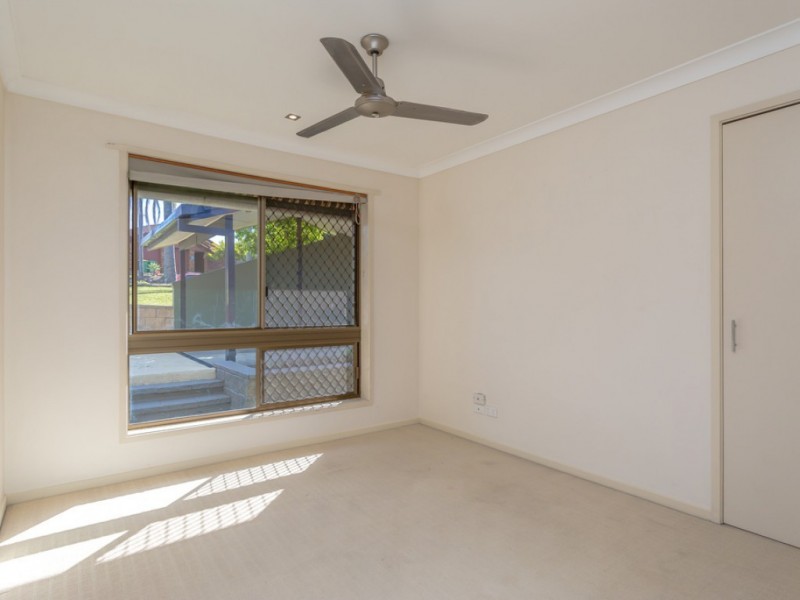 10 Milbong Terrace, Ashmore QLD 4214