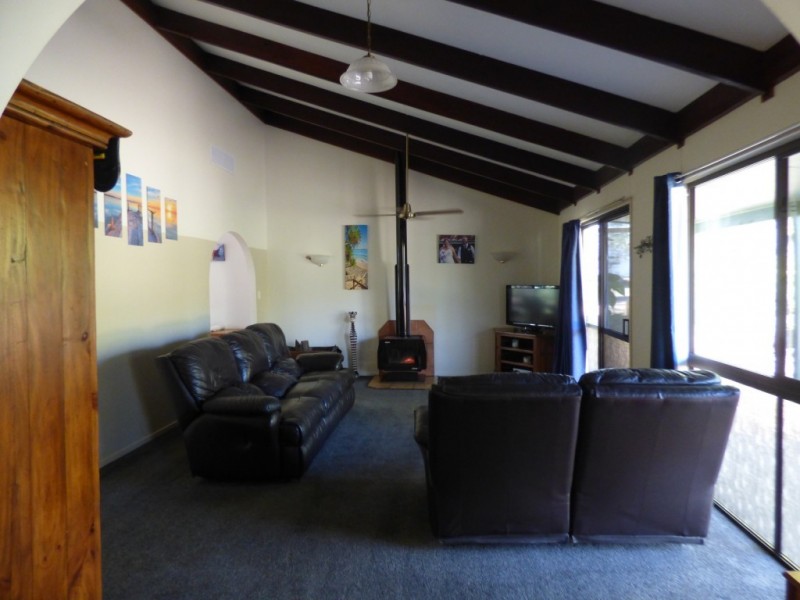 106 Roslyn Drive, Roma QLD 4455