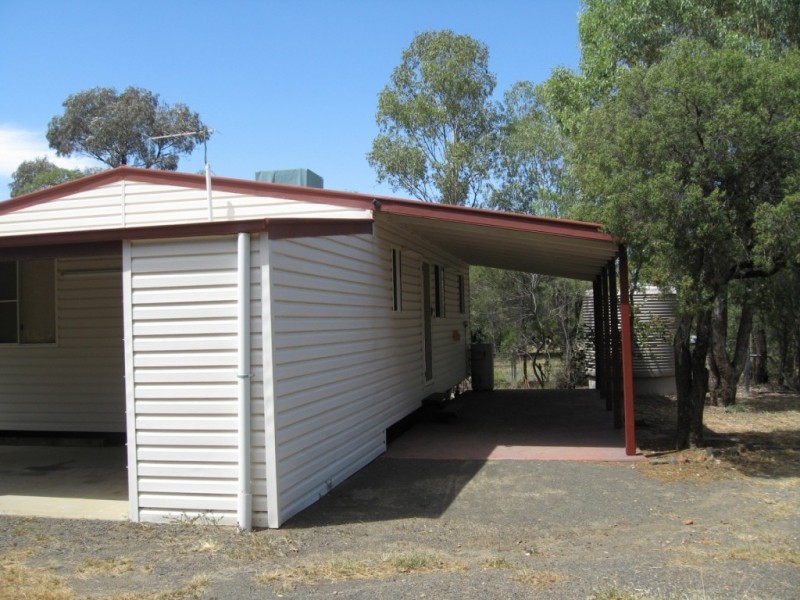 106 Roslyn Drive, Roma QLD 4455