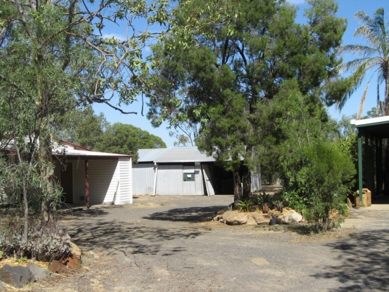 106 Roslyn Drive, Roma QLD 4455