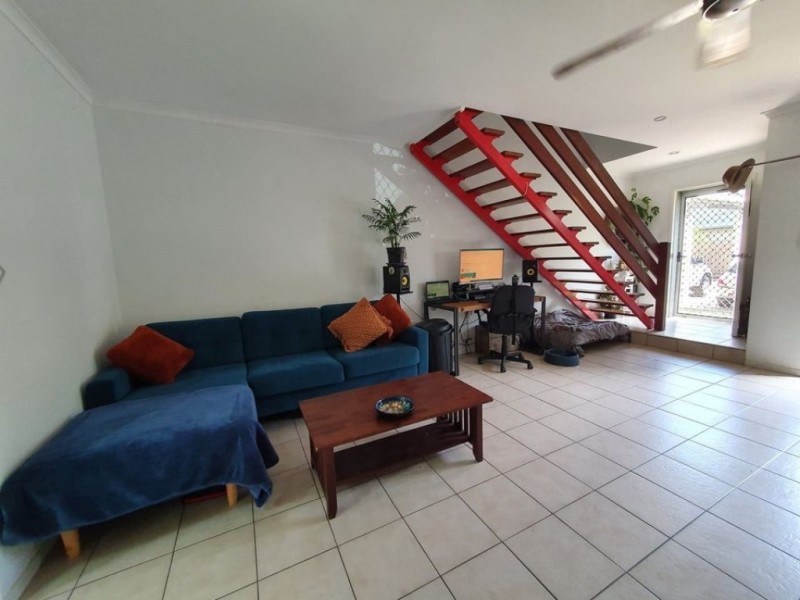 2/25-27 Fairweather Street, Yorkeys Knob QLD 4878