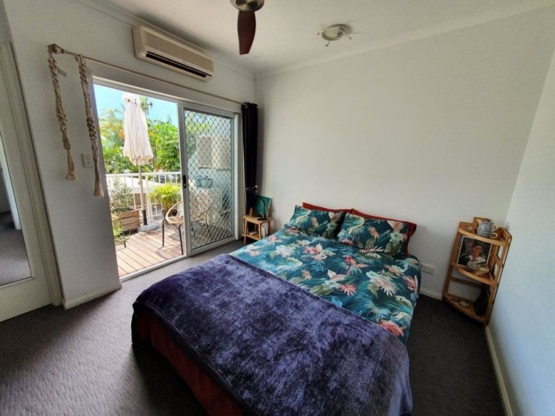 2/25-27 Fairweather Street, Yorkeys Knob QLD 4878