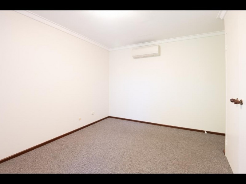 5a Gemmell Way, Hillarys WA 6025