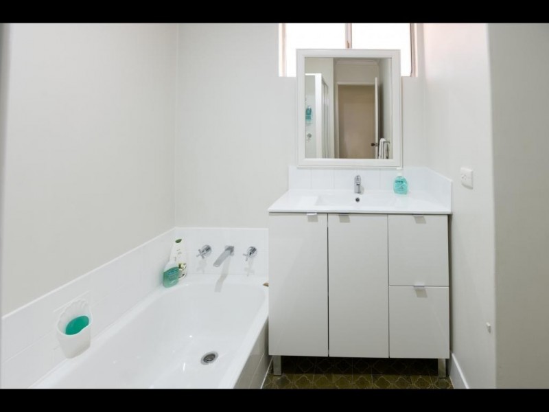 5a Gemmell Way, Hillarys WA 6025